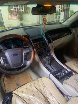 Ford Taurus